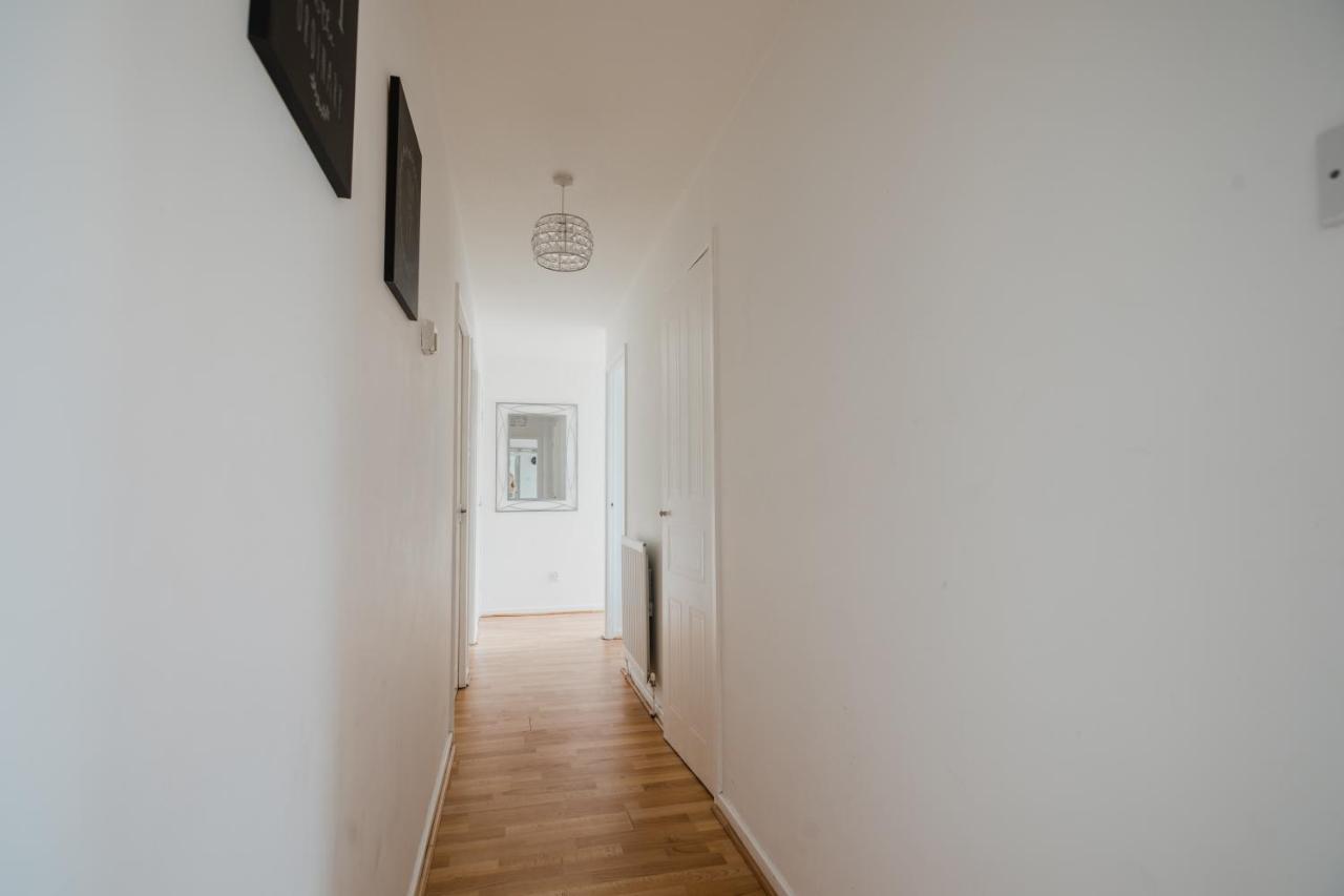 Hullidays Victora Dock- Refurbished 2024 Daire Kingston upon Hull Dış mekan fotoğraf
