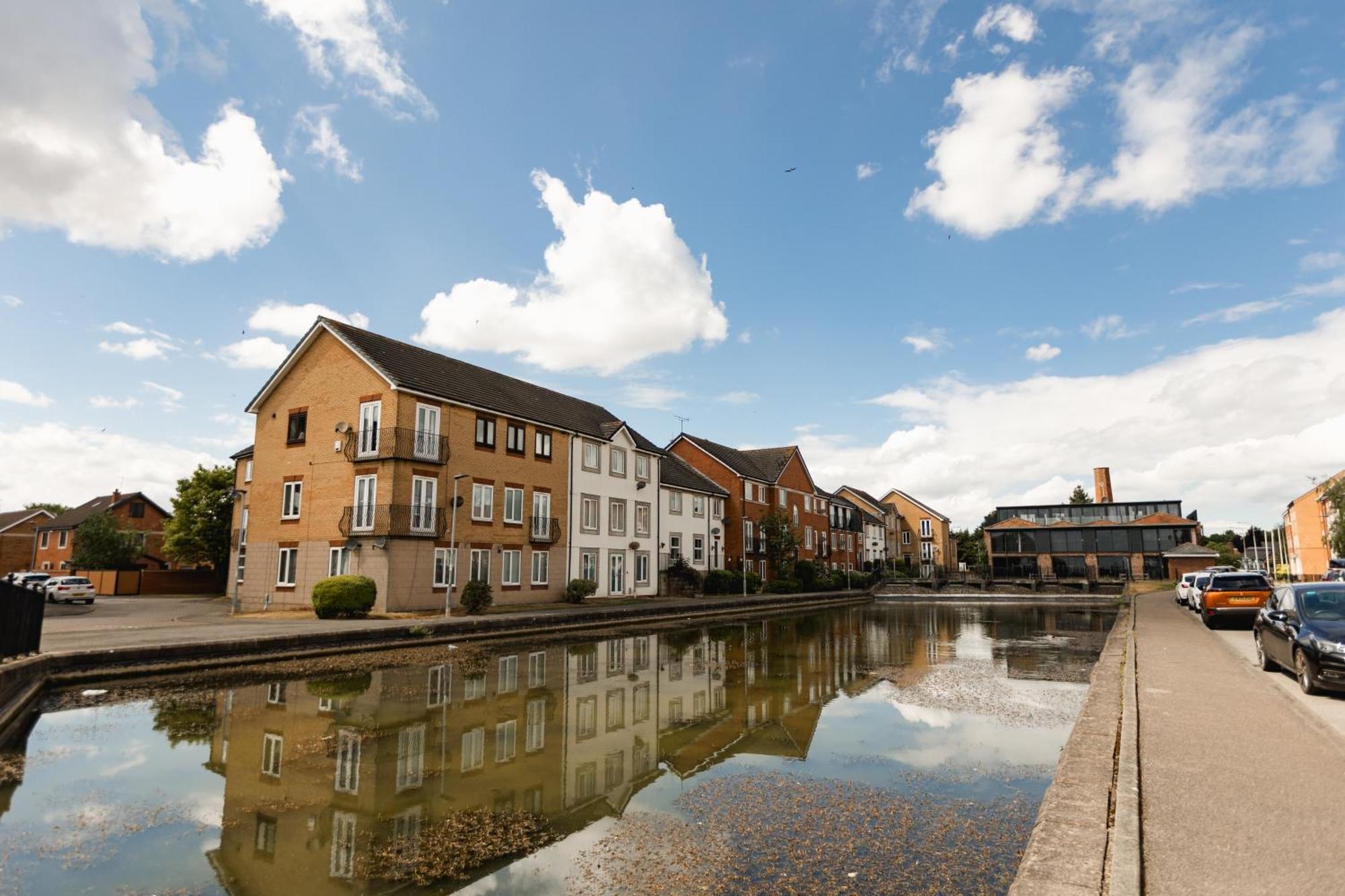 Hullidays Victora Dock- Refurbished 2024 Daire Kingston upon Hull Dış mekan fotoğraf